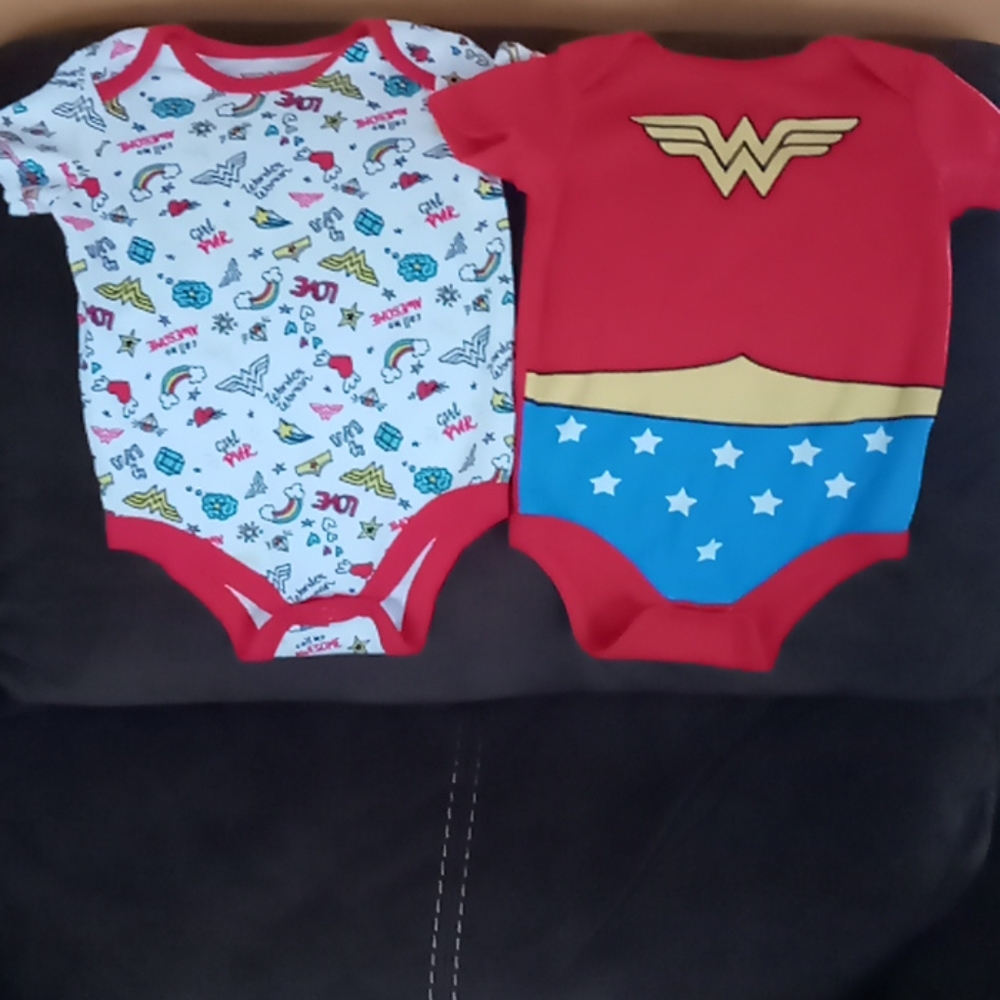 Wonder woman onesis